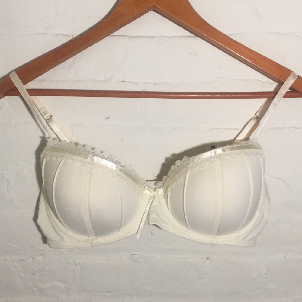 Cream Corset Push-up Bra